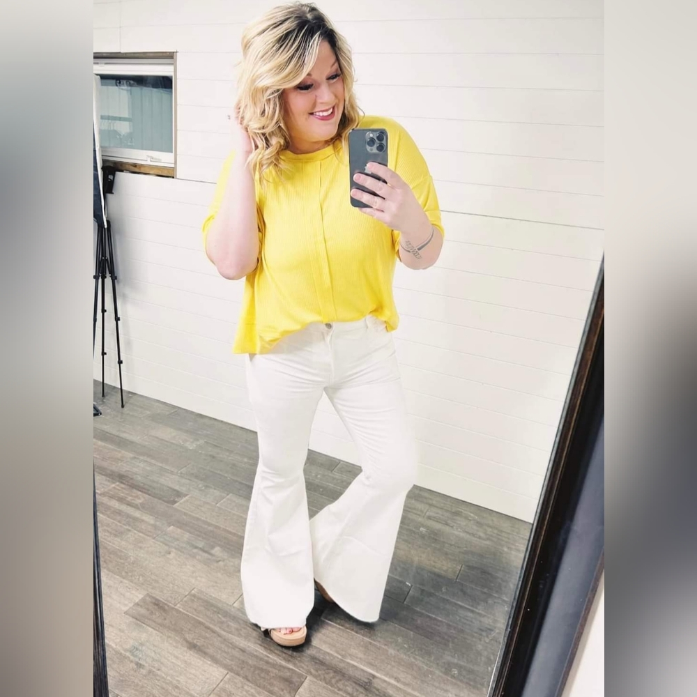 Flare high rise white jeans! 🔥